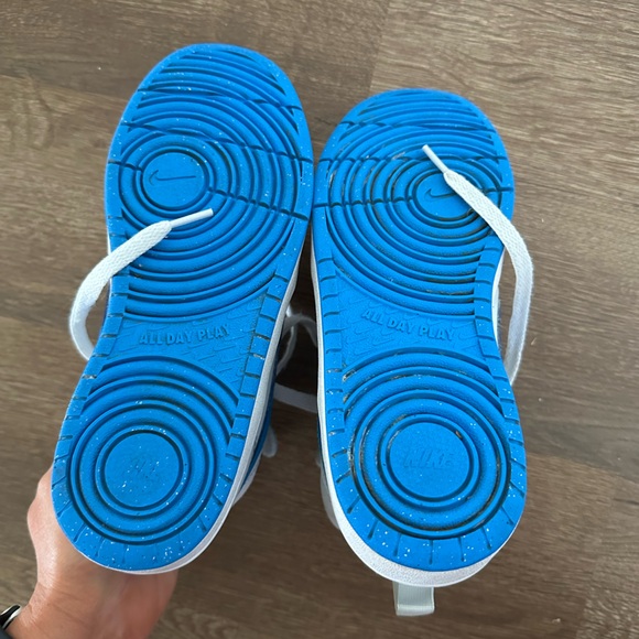 Kids Boys Nike Court Hightop Borough Grey Velcro Strap Lace up High Tops 5Y - Picture 8 of 8